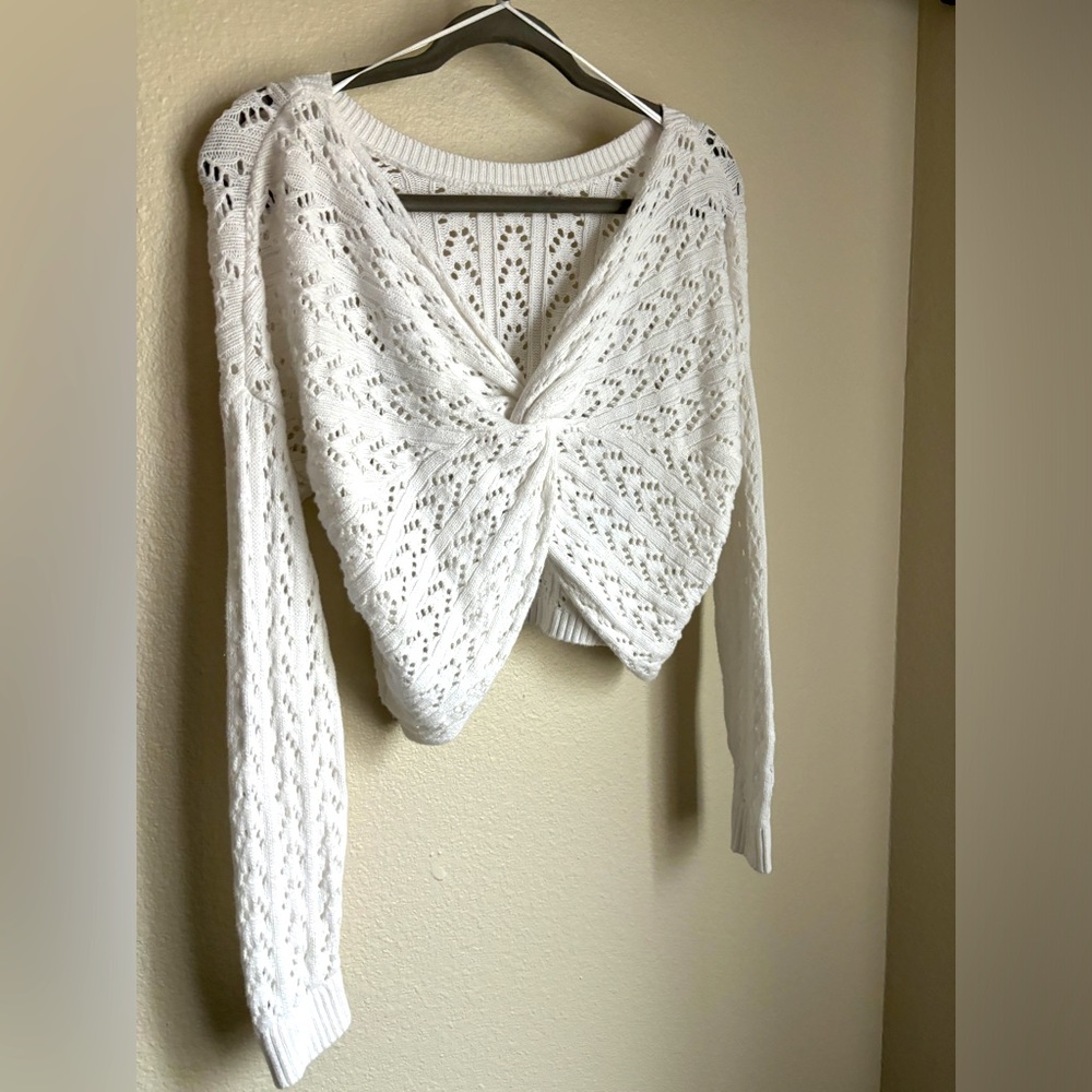 Long Sleeve Tie Front Crop Top